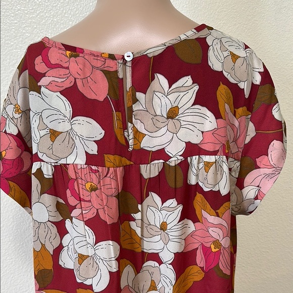 DR2 Red Boxy Tunic with Relaxed Fit - Picture 5 of 8